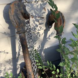 Antique Iron Horse Heads On Posts 