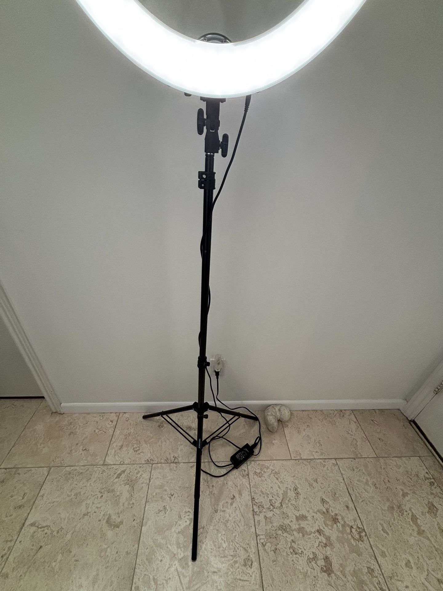 Tripod Light