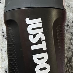 Nike 64 oz JDI Fuel Water Bottle / Jug - Black (New)