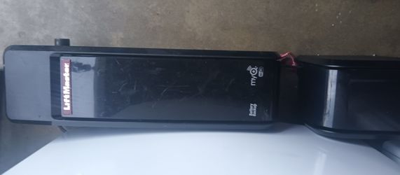 LIFTMASTER WALL MOUNT OPENER