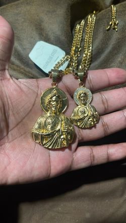Small pendant sets and med size sets