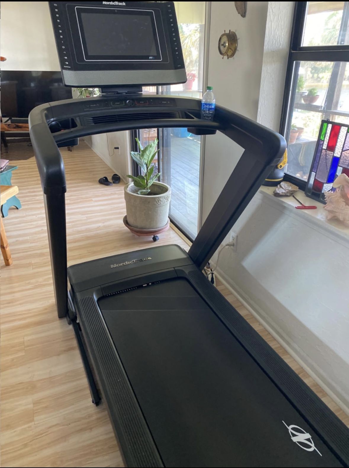 NordicTrack Commercial Series 1250, 1750, 2450: Expertly Engineered Foldable Treadmill, Treadmills For Home Use, Walking Treadmill