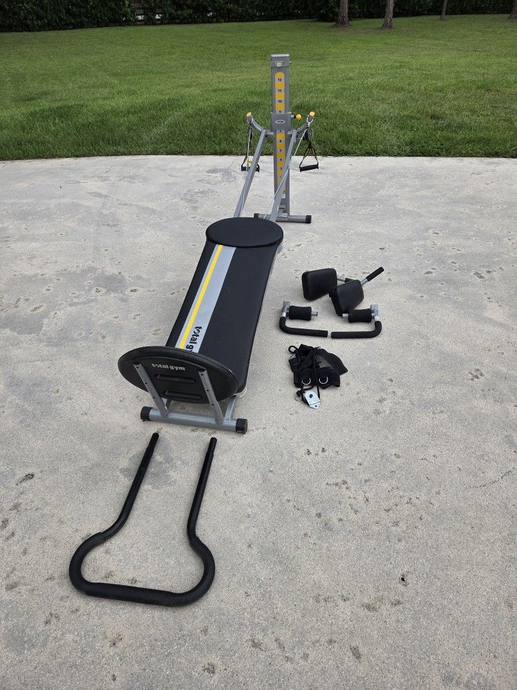 Total Gym With Assoreries