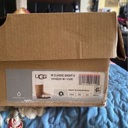 UGG Womens Classic II
