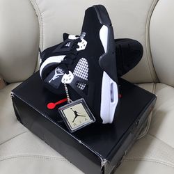 Jordan 4 Retro