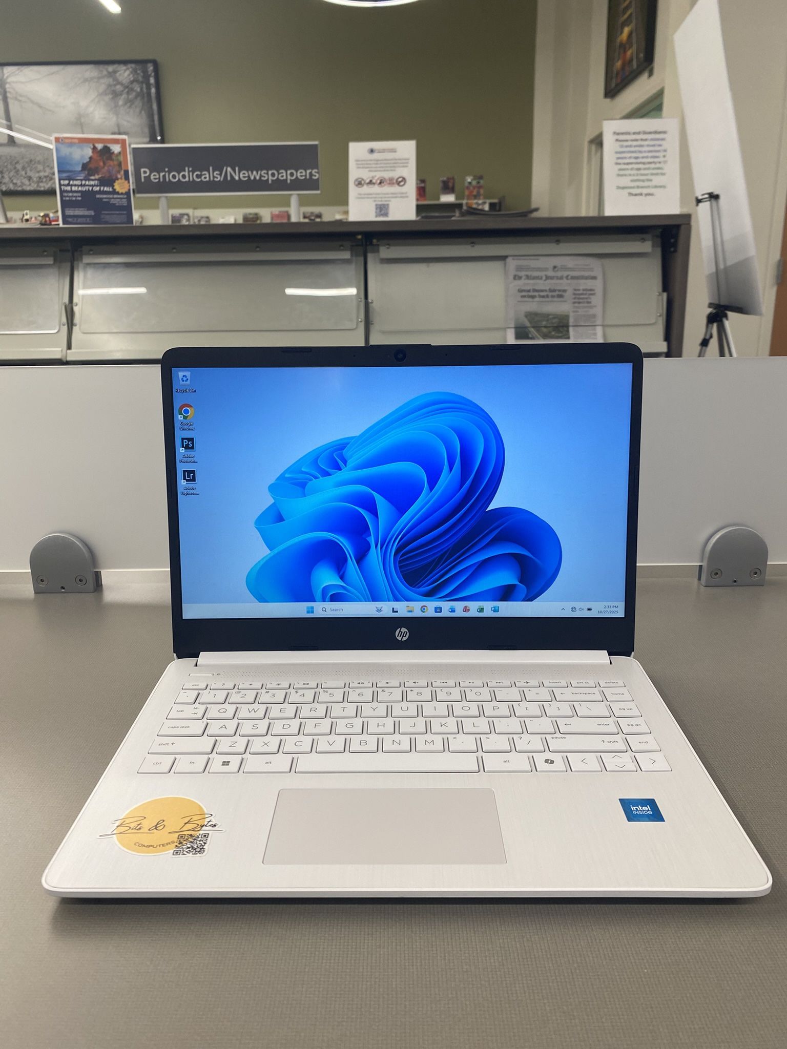 HP Laptop 💻 w/Extras