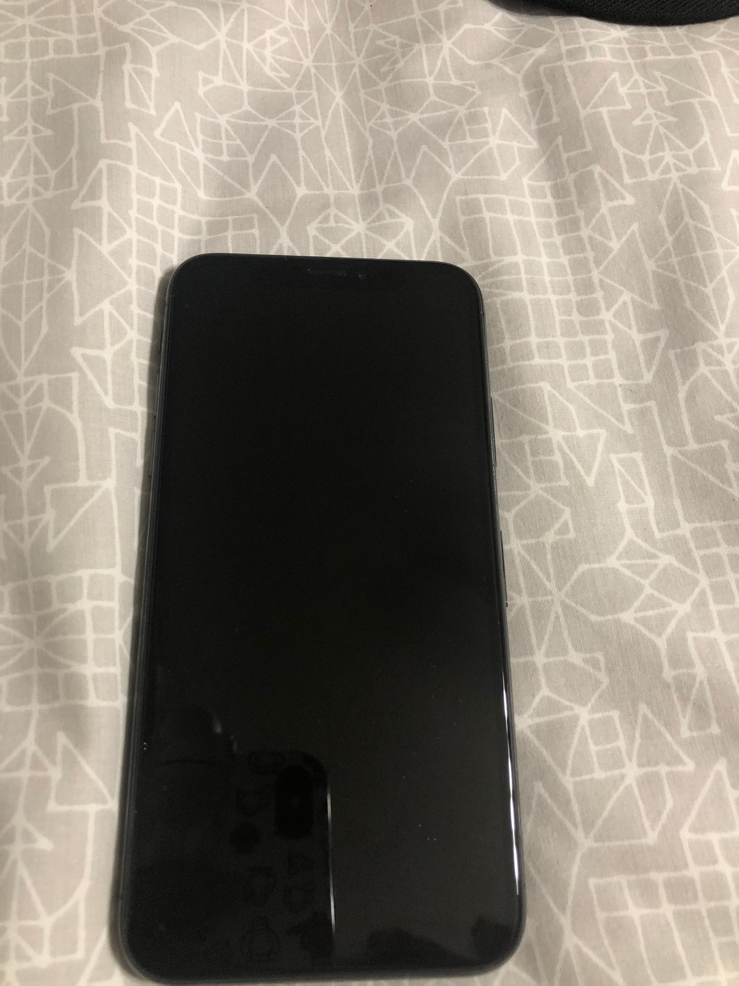 Apple iPhone X 64 gb Unlocked Excellent Condition