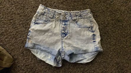 Bluespice shorts. Size 3. Worn a few times.