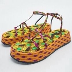 NWOT Zara multicolor printed chunky platform sandals size 38