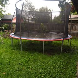 Trampoline 