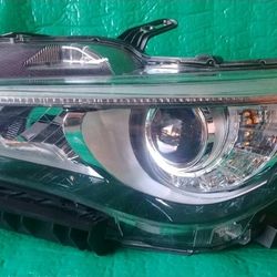 2014 2015 2016 2017 Infiniti Q50 Headlight Driver Left LED Non Adaptive OEM J172