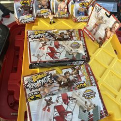 WWE WRESTLER FIGURES /toy Sets