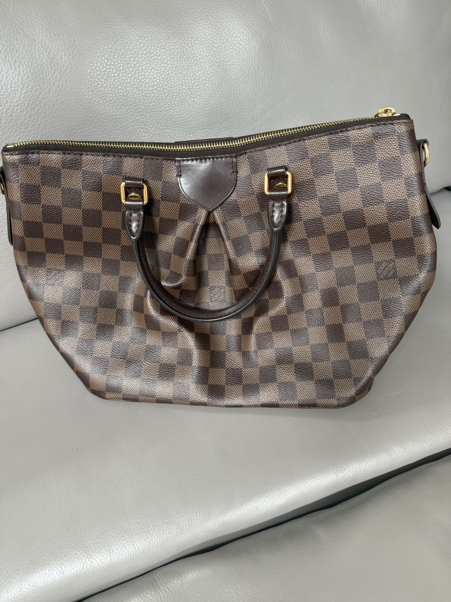 Louis Vuitton Sienna MM