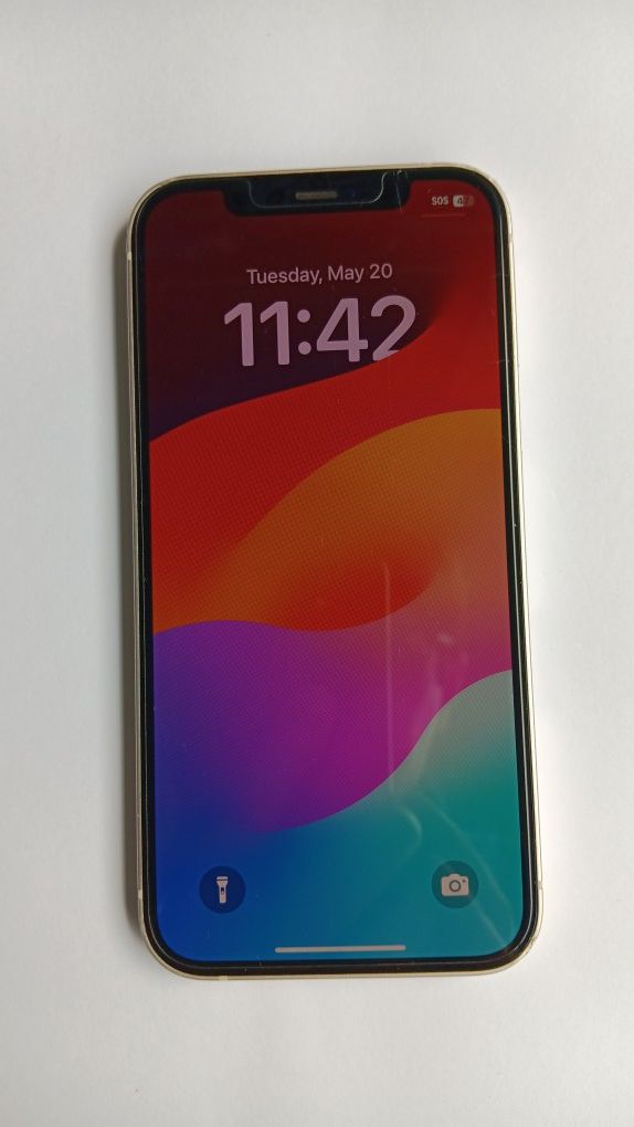 IPhone 12 64gb White Verizon Cracked Back