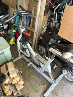 Used Exercises Bike In Great Condition 