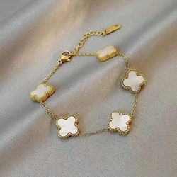 Four leaf clover bracelet gold White 