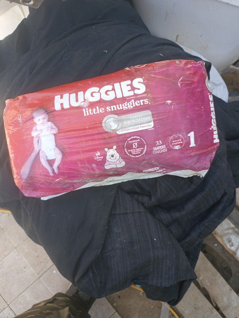 Huggies Little Smugglers 