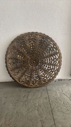 Wall wood/Medallion