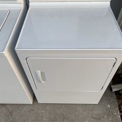 (Price Is $100)GE Dryer
