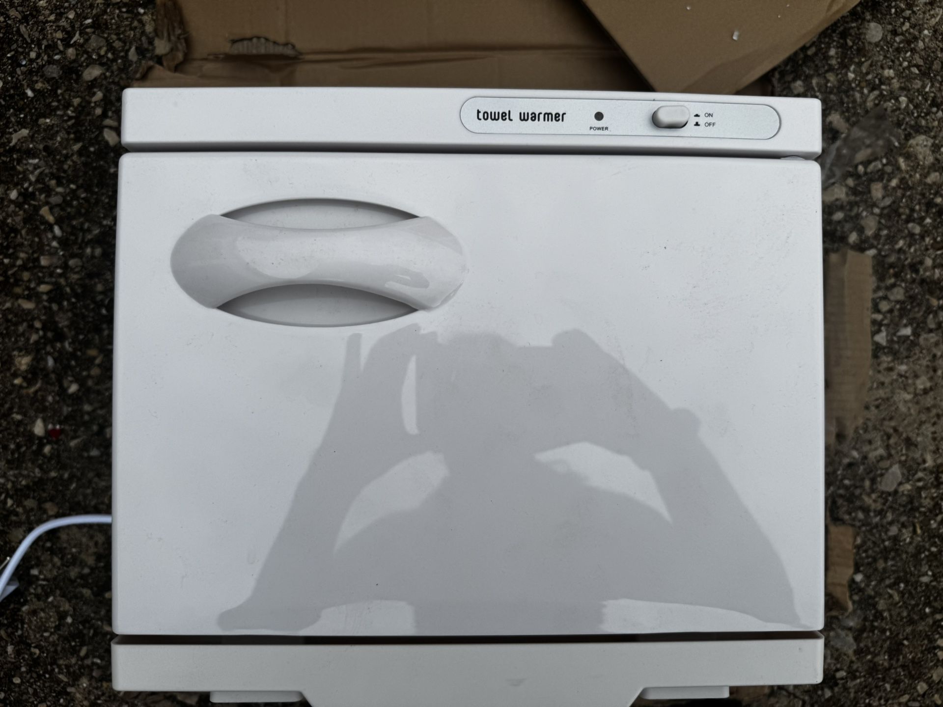 Hot Towel Warmer 8L Towel Warmer Cabinet with A Stainless Steel Rack
