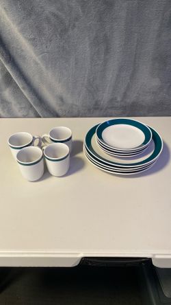 Vintage 3-Piece set from Gibson Everday China in Back to Basics Green for 4
