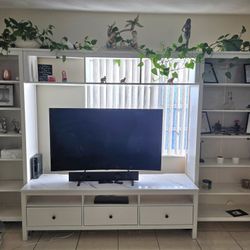 TV entertainment center cabinet