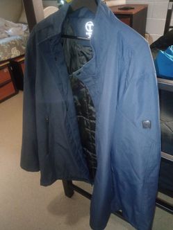 Tumi Heavy Technical MenoNavy Blue Jacket . Size XL pit to pit 25
XL (46-48) | like New| Tumi