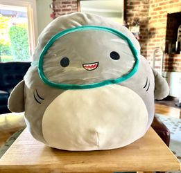 Squishmallows Gordo the Shark Large