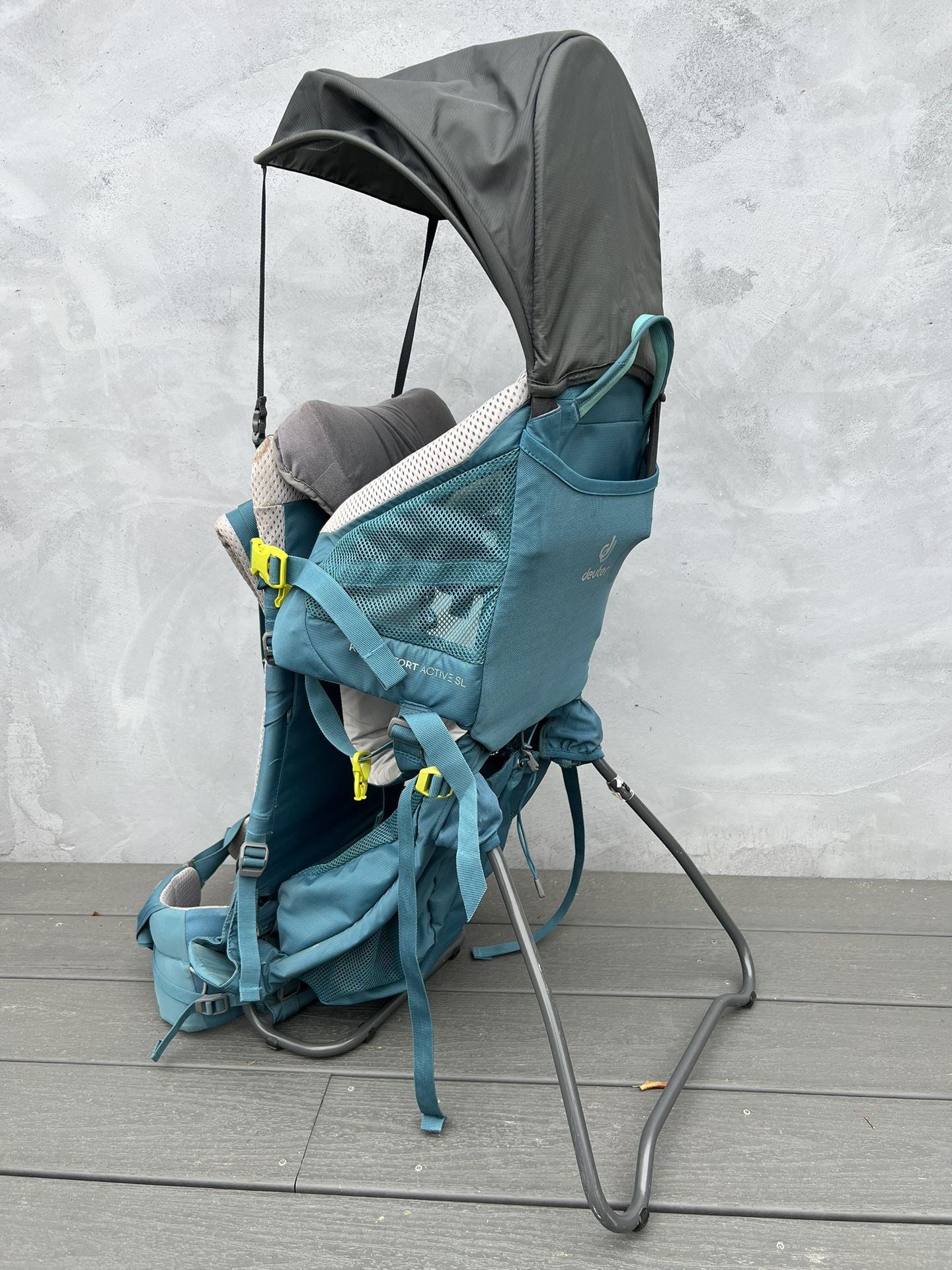 Kids Hiking Backpack with Sunroof 