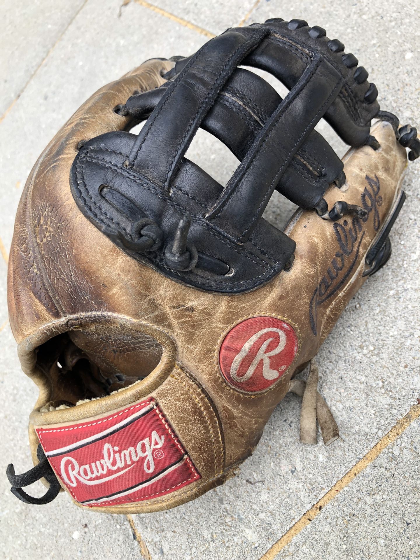 Rawlings Heart Of The Hide Baseball Gold Glove Have More Equipment On My Profile 