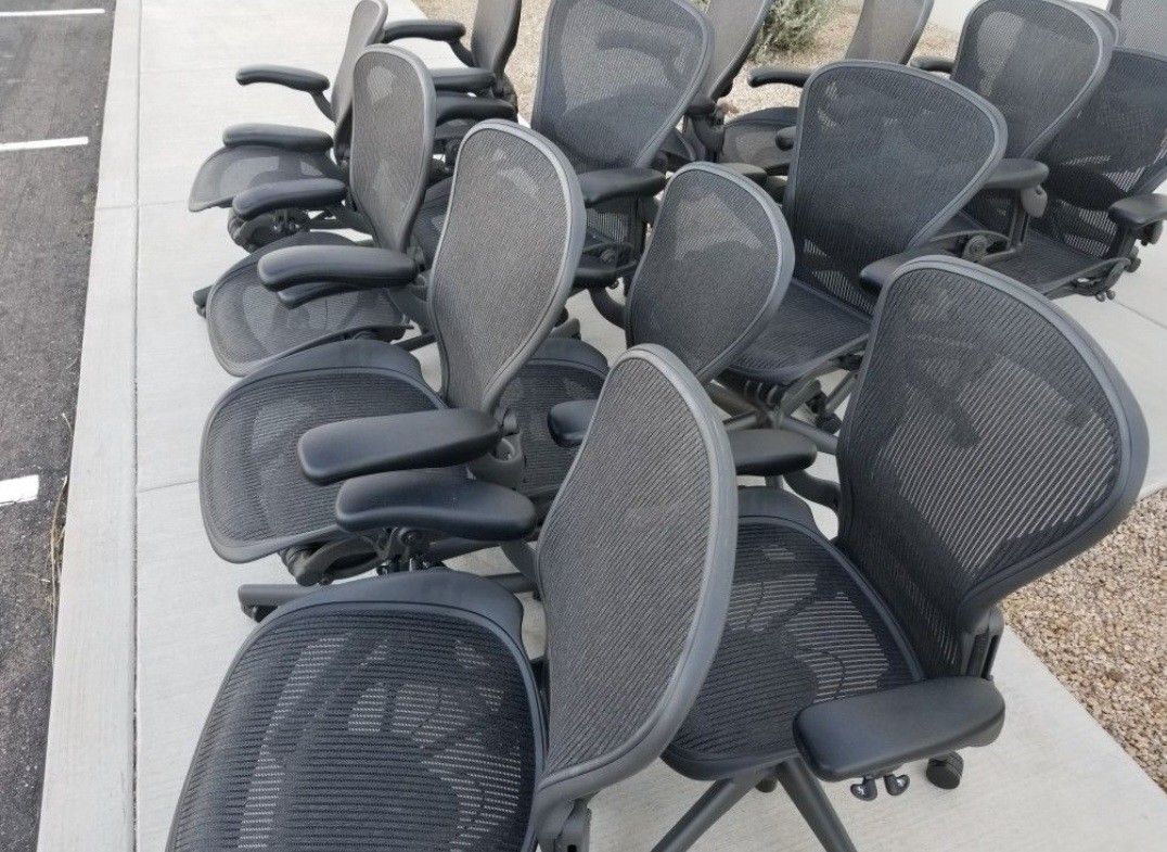 Herman Miller Aeron Office Desk Chairs