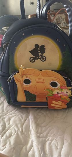 Lounge fly ET Mini backpack, and wallet