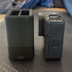 GoPro Black 7 + Battery charger
