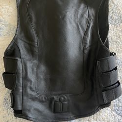Icon Regulator Vest
