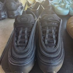 Woman's Nike Air Max