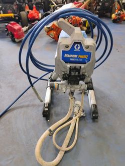 Graco prox17 paint sprayer machine $380