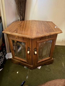 TABLE, OCTAGON 22"diameter x 20"high; cross streets are Arapaho & Waterview
