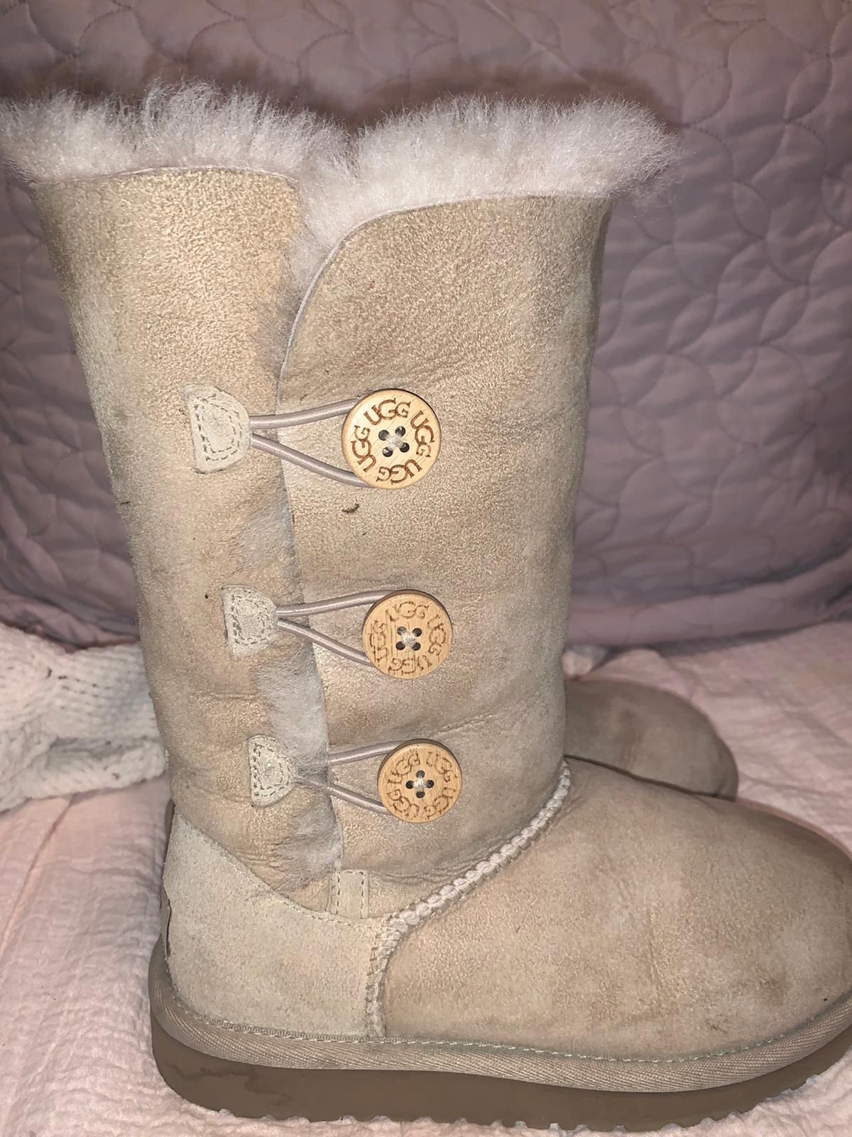 Uggs size 2