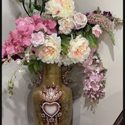 Beautiful Large Vase With Flowers