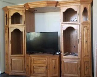Free Entertainment Center) free