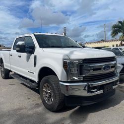 2019 FORD F350 XLT 4WD