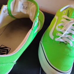 Vans Classic Shoes Size 10 Brand New