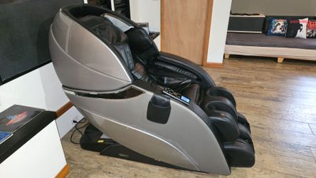 Infinity Genesis massage chair in excellent condition. About 1 year old and barely used. In perfect condition. New was $7,500. For sale $2,200.