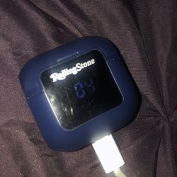 PORTABLE EARBUDS WITH CHARGING CASE