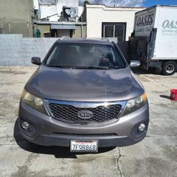 2011 KIA SORENTO 
