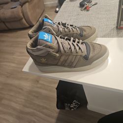 Adidas Forum Mid Size 9 