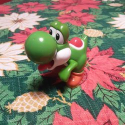 Super Mario Yoshi Figure