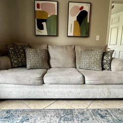 Rooms To Go. Sofa, Ottoman and Love Chair 