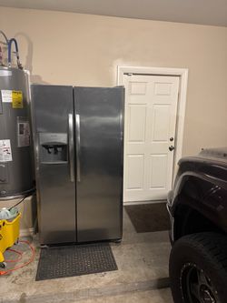 Used 25cu refrigerator 125