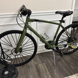 Raleigh Cadent Hybrid Bike 